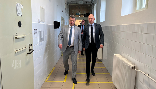 Commissioner for Fundamental Rights Visits Jász-Nagykun-Szolnok County Remand Prison